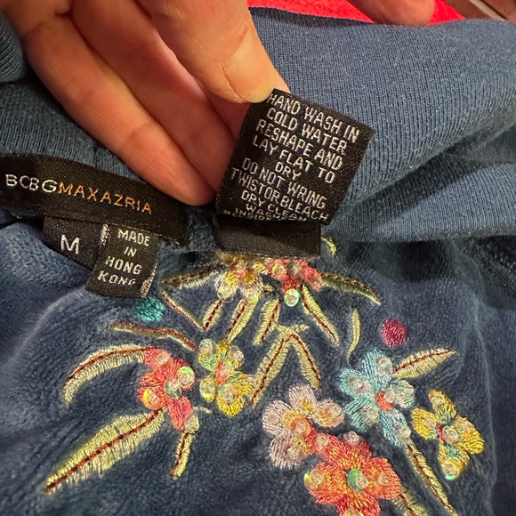 WOW POSHMARK - Authentic BCBG Maxazria Velour Embroidered Pants - Picture 3 of 12